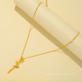 Новое минималистское ожерелье, роза, жемчуг, кулон, цепочка для ключиц, темперамент, дизайнерские аксессуары для женщин